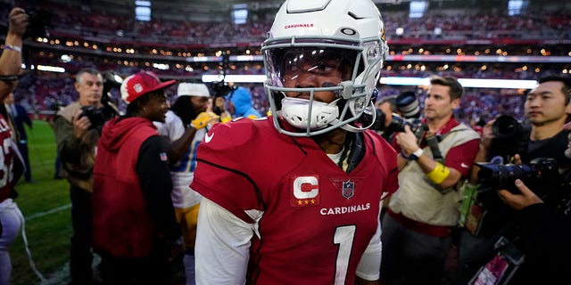 Arizona Cardinals quarterback Kyler Murray (1) walks off the field after a football game against the Los Angeles Chargers, Sunday, November 27, 2022, in Glendale, Arizona.